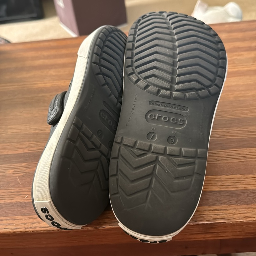 Crocs - Picture 5 of 6